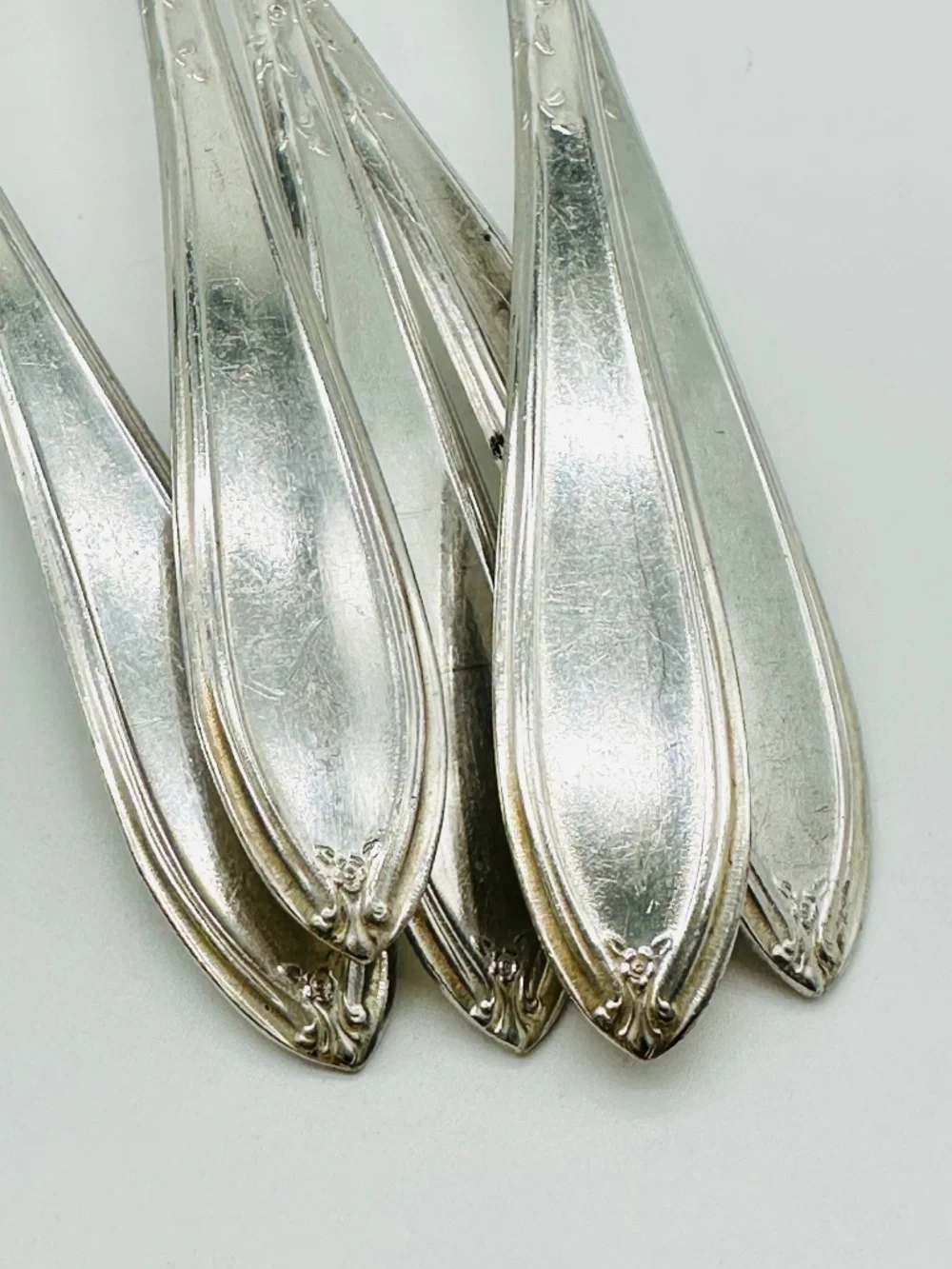 NEW ENGLAND Silver Plate Long Iced Tea Spoons LOT of 6 - Antique 1919 Rosemary
